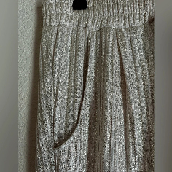 Joseph Ribkoff Gold/Beige Jogger Pants - Picture 3 of 7